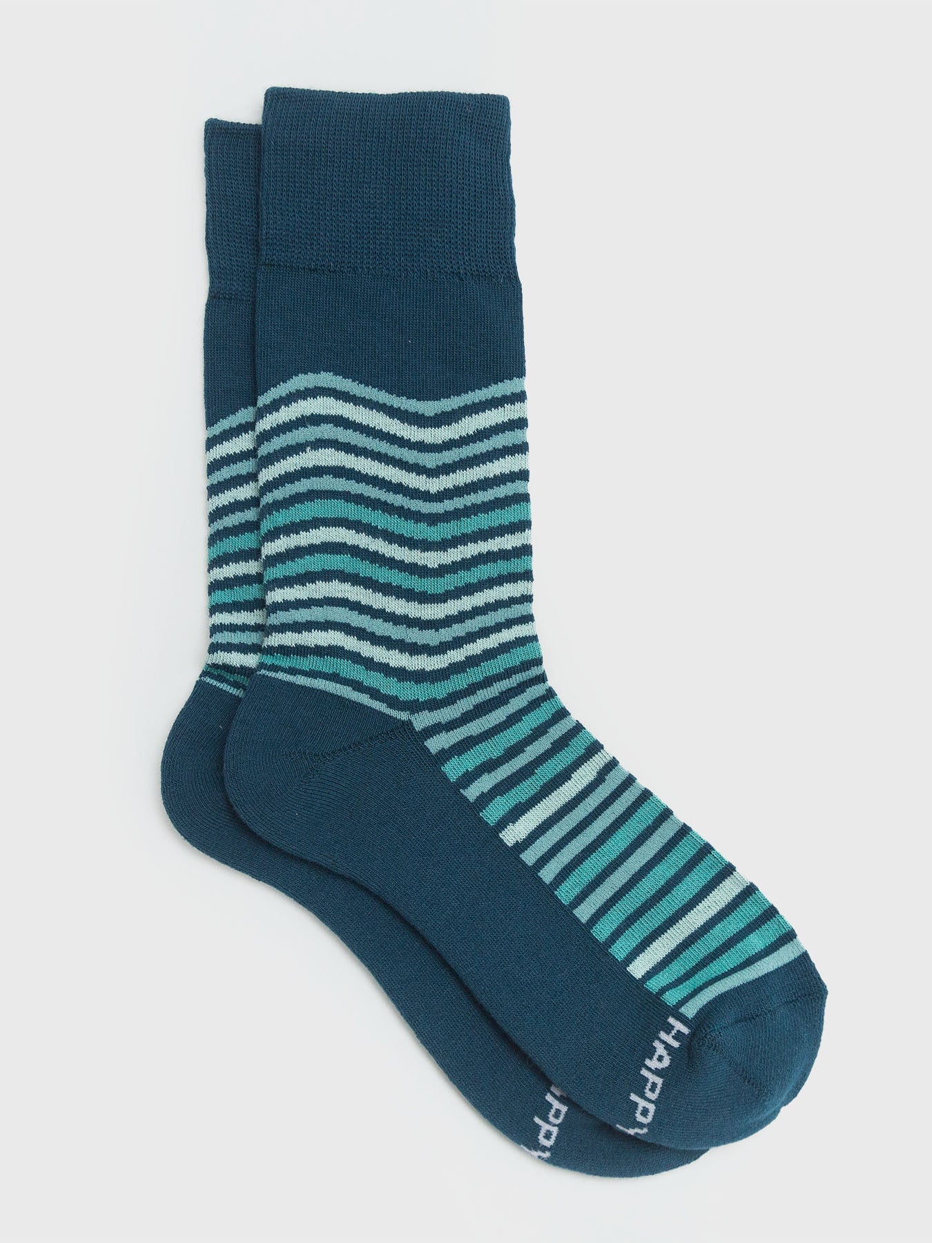 make waves socks by happy earth