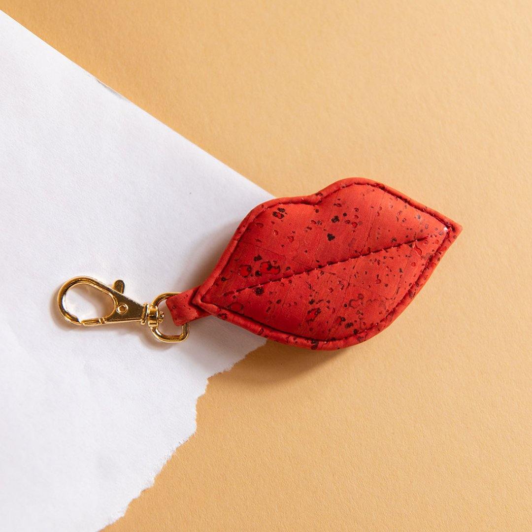 smooches keychain by tiradia cork