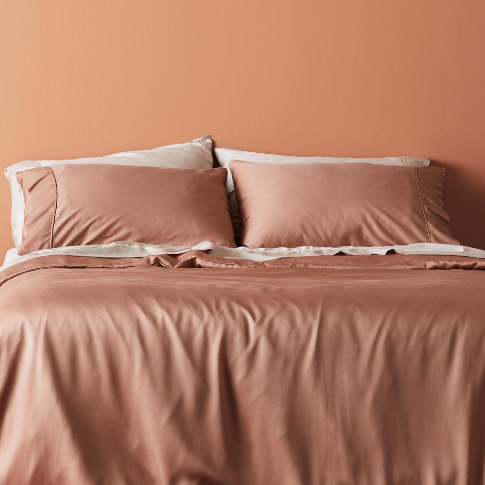 signature sateen pillowcase set by ettitude