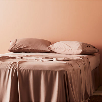 Signature Sateen Sheet Set by ettitude