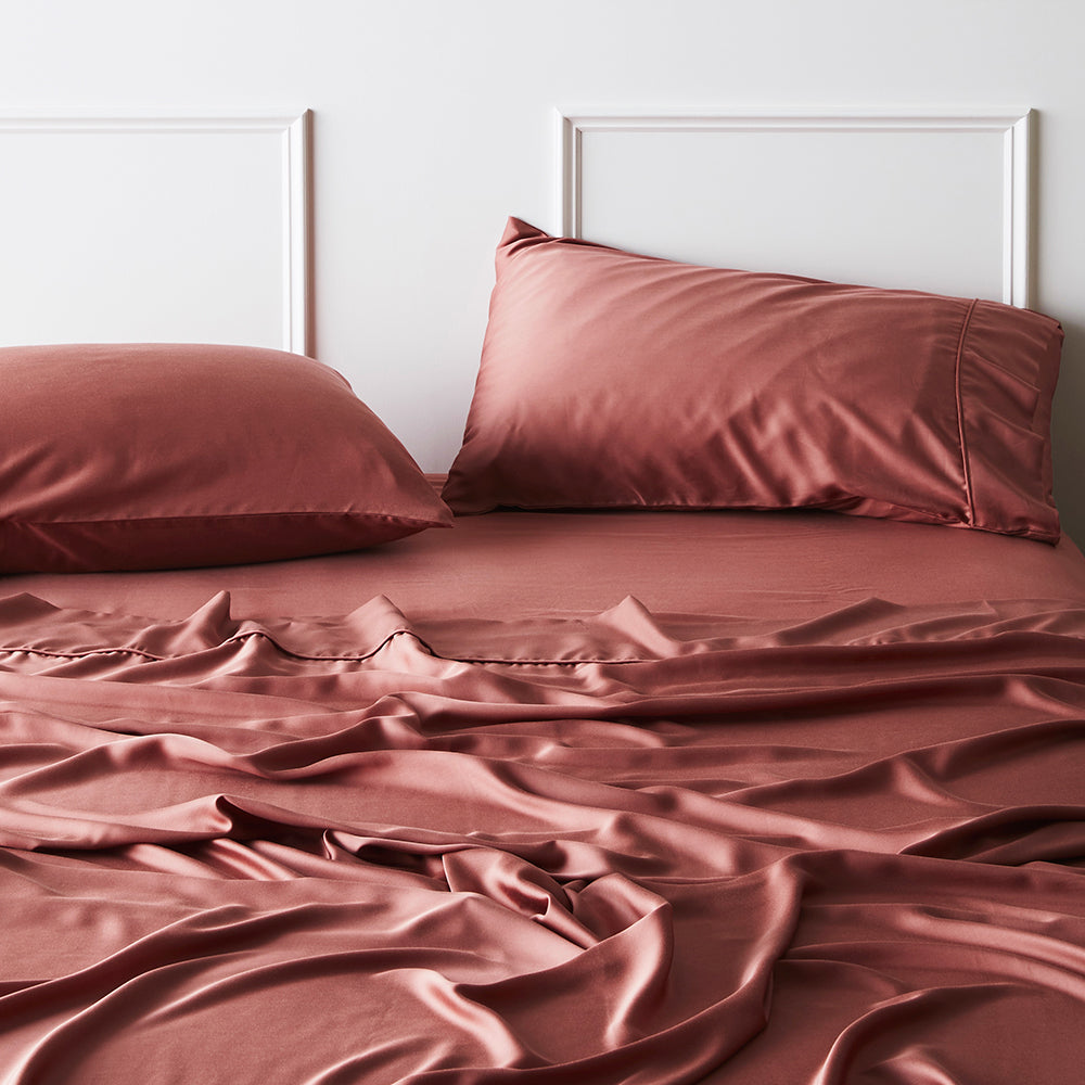 signature sateen fitted sheet by ettitude