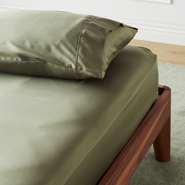 signature sateen fitted sheet by ettitude