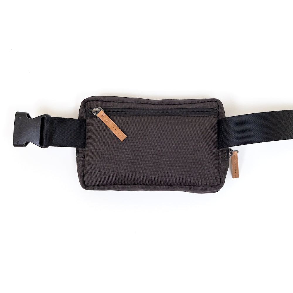 hip pack aw charcoal by made free®