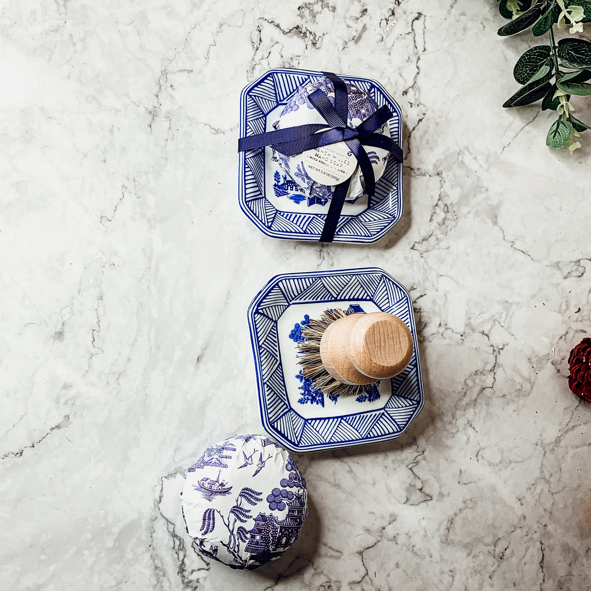 chinoiserie soap & dish set by gia roma