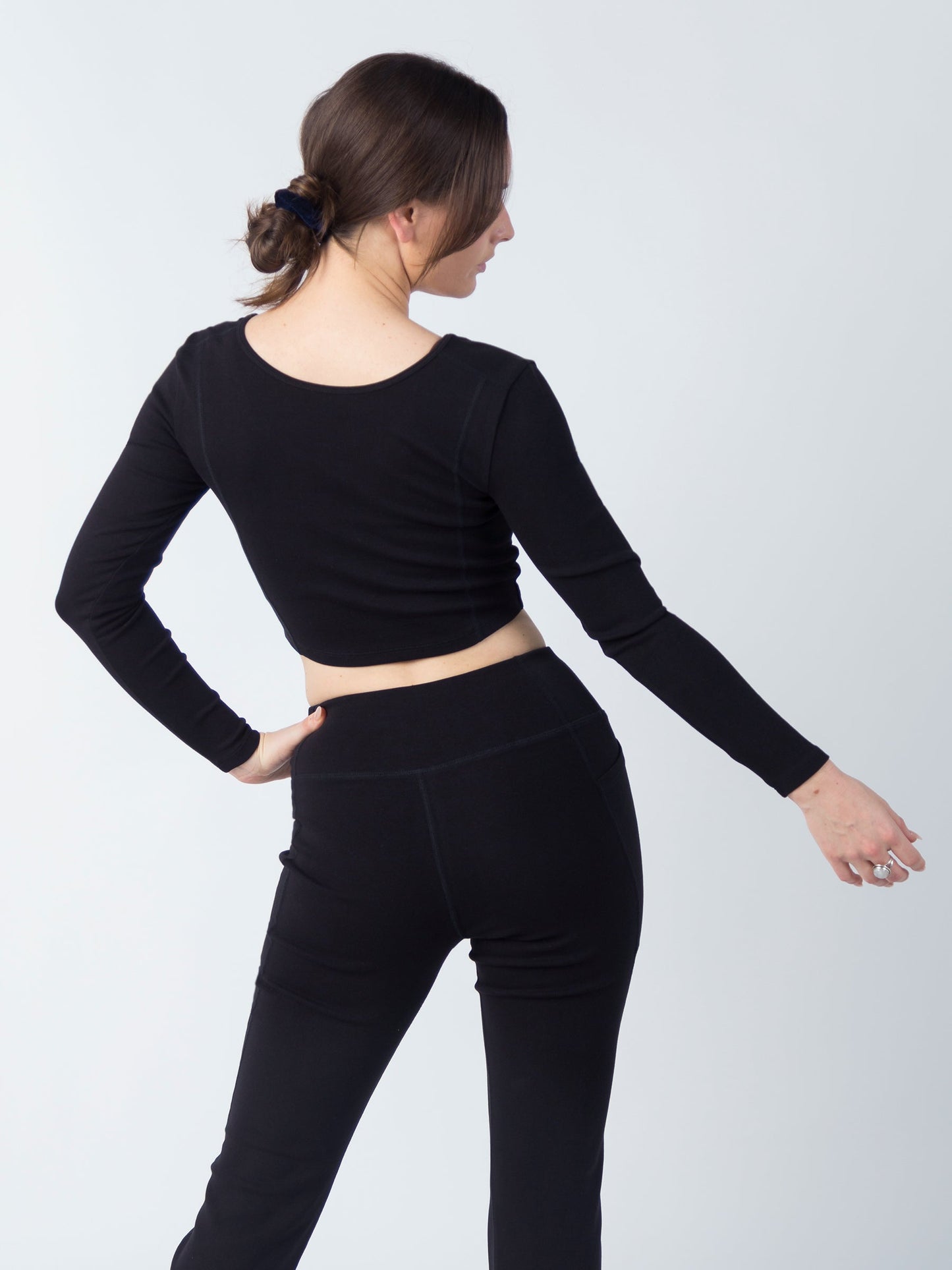 planttec™ reversible long sleeve tee | eclipse by happy earth