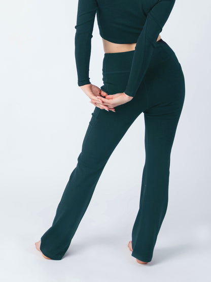 PlantTec™ Flare Leggings | Monstera by Happy Earth