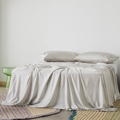 Signature Sateen Duvet Cover by ettitude