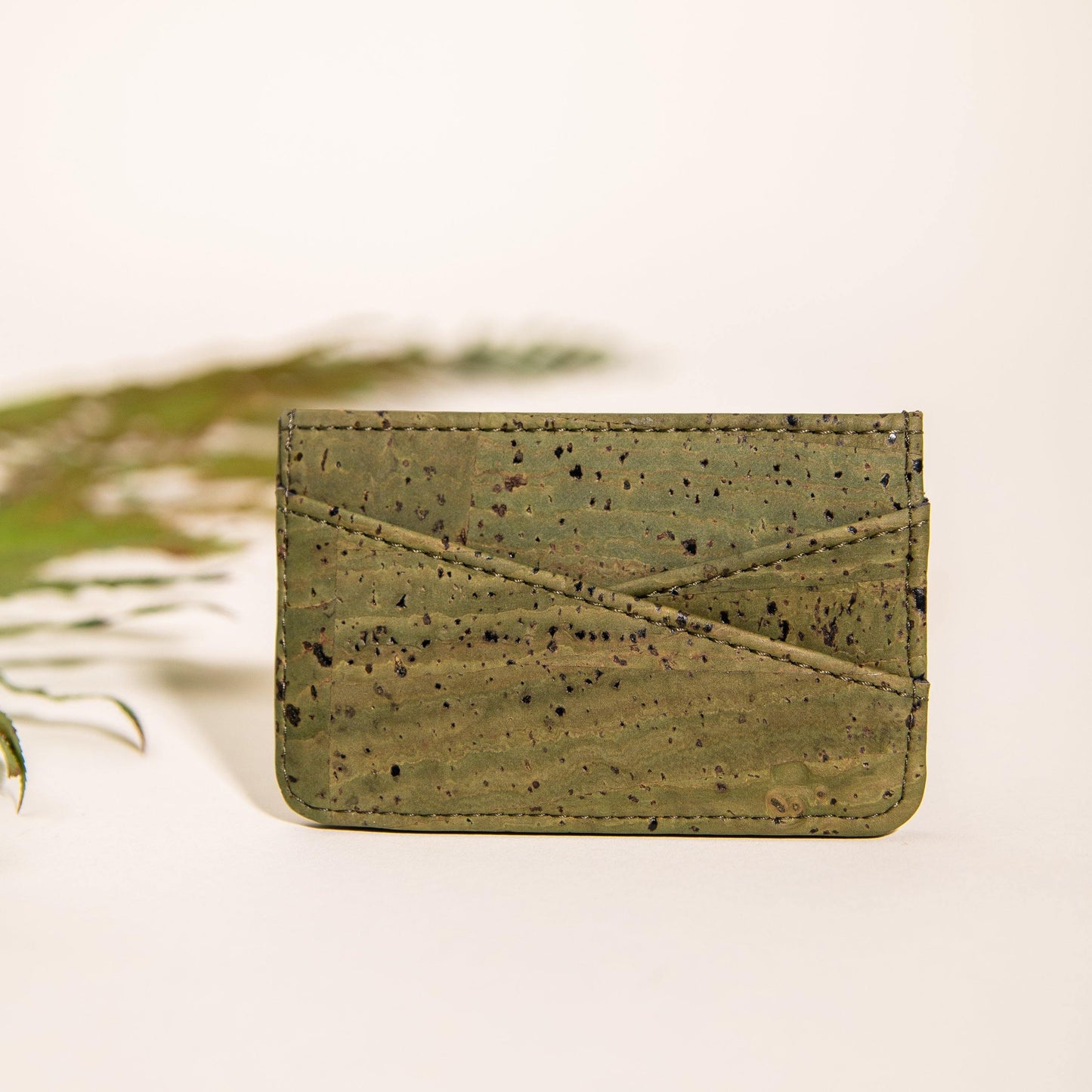 og cardholder by tiradia cork