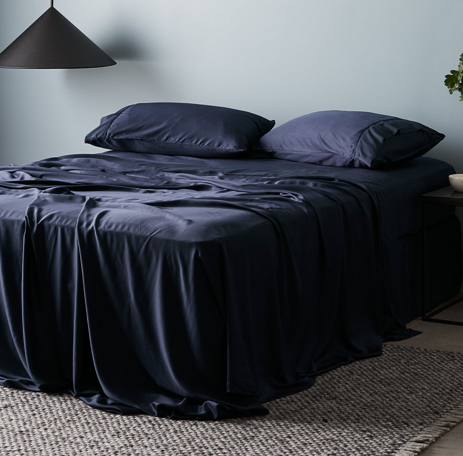 signature sateen flat sheet by ettitude