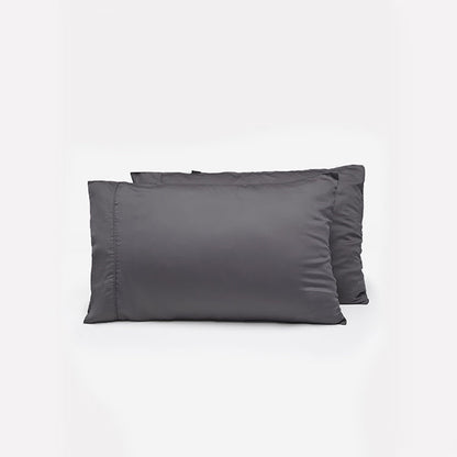 Signature Sateen Pillowcase Set by ettitude