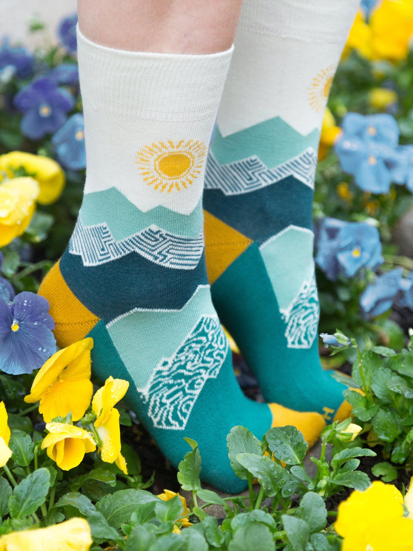 peak experience socks by happy earth