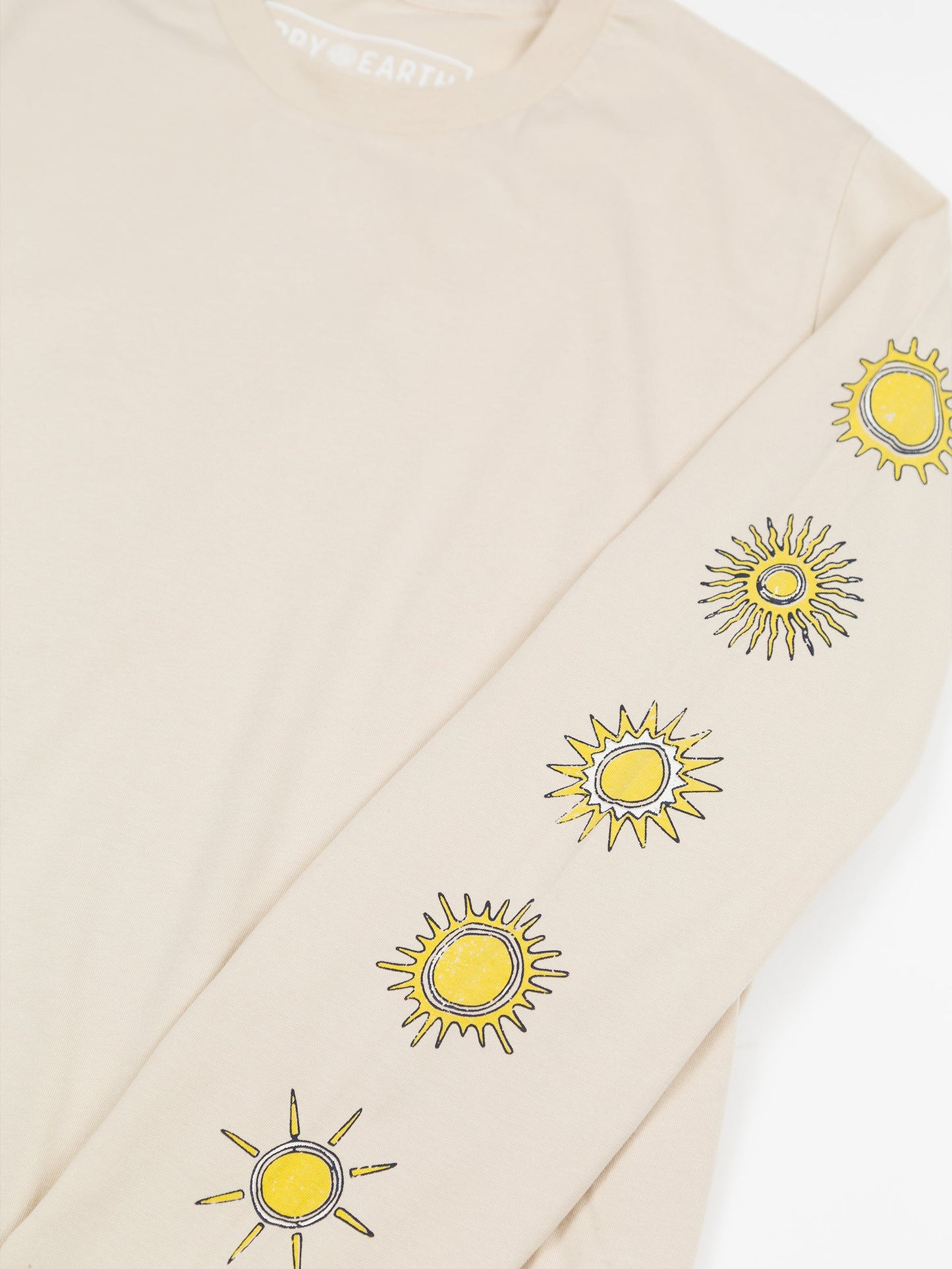 sunny seas tee by happy earth