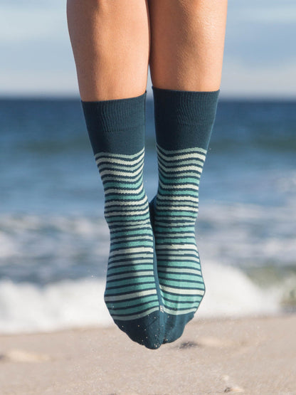 Make Waves Socks by Happy Earth