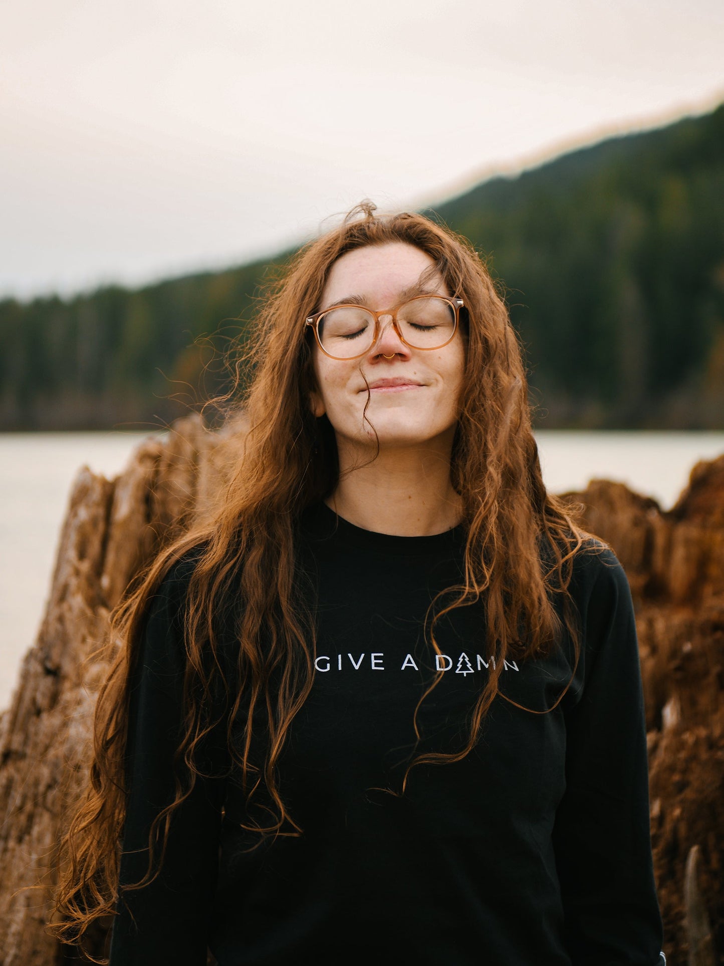 give a damn - elements tee by happy earth