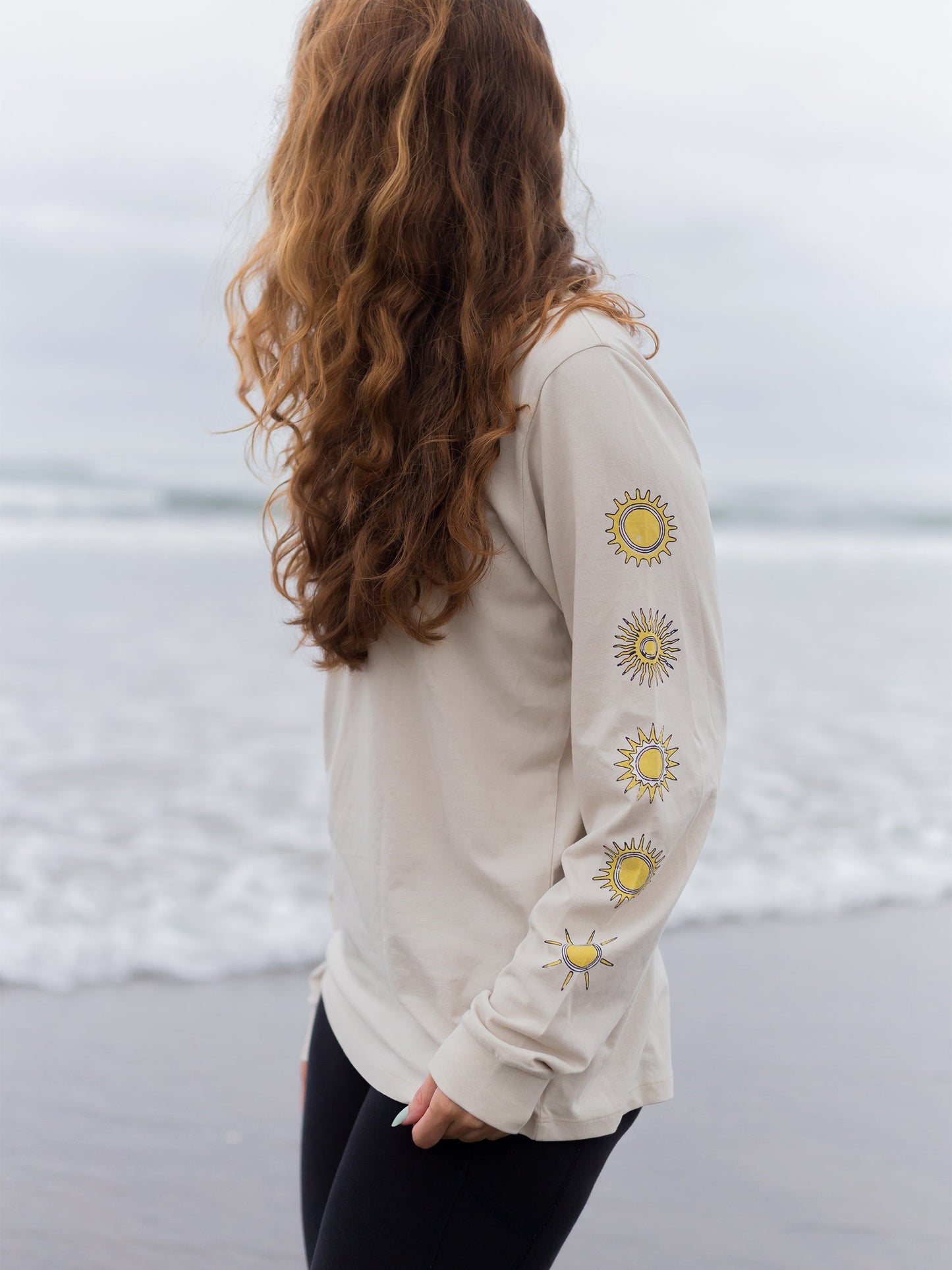 sunny seas tee by happy earth