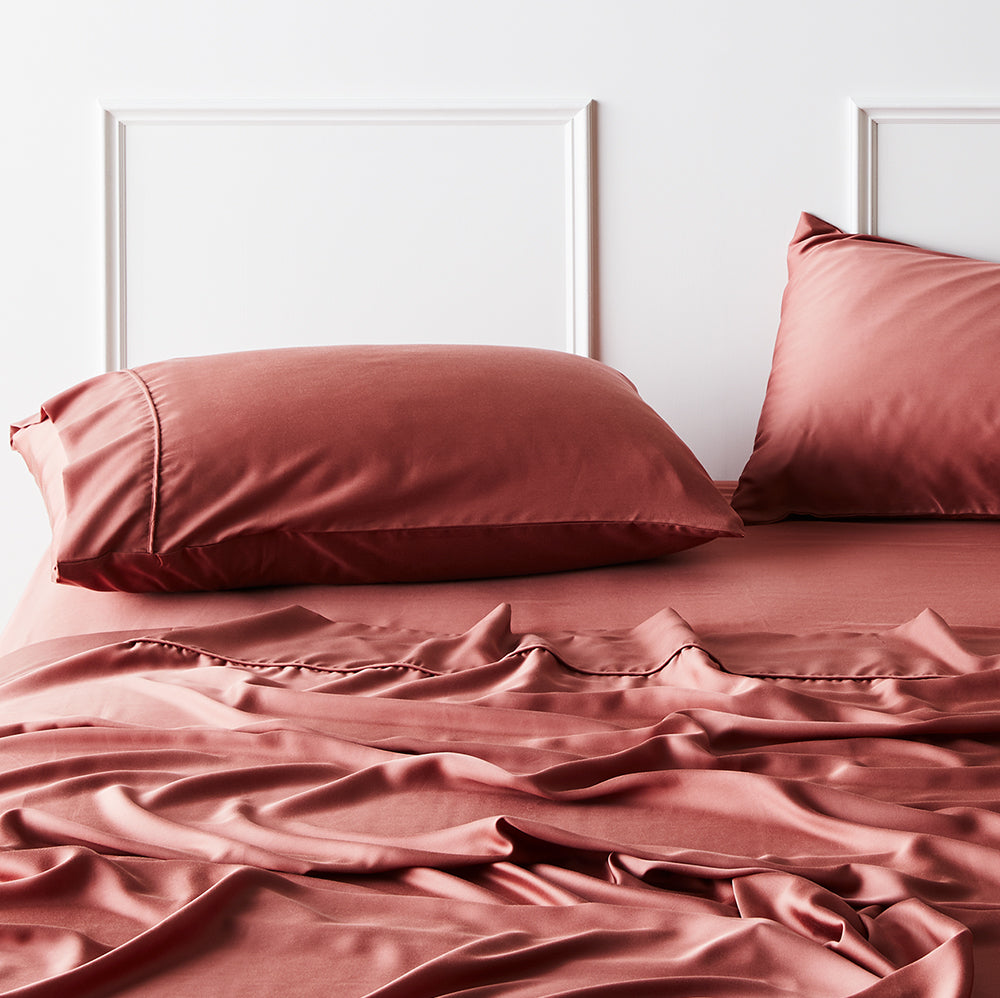 signature sateen pillowcase set by ettitude