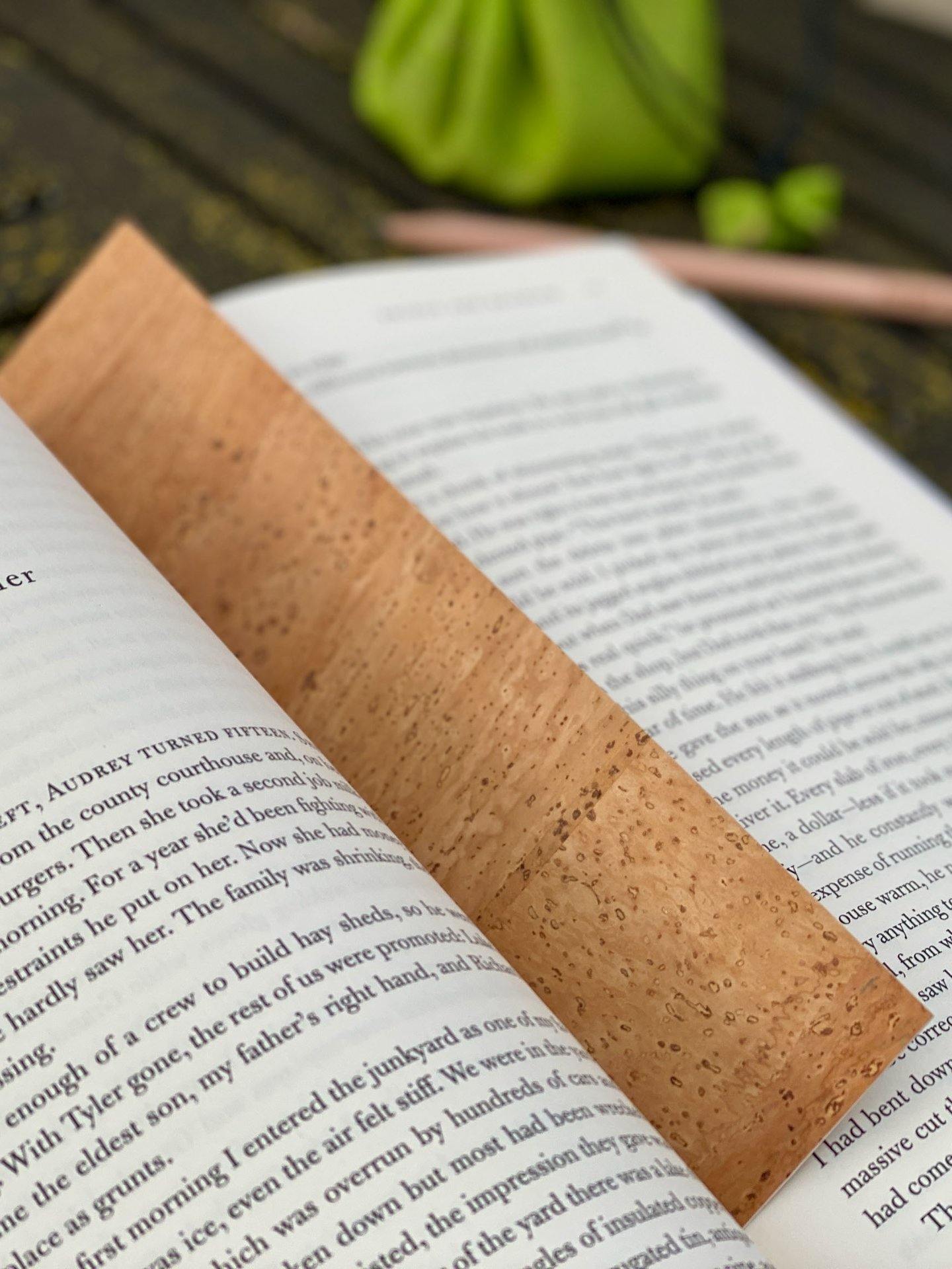 readers' choice bookmark by tiradia cork