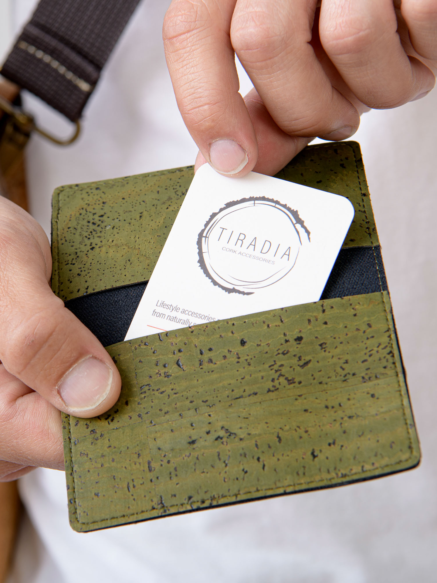 eco cardholder by tiradia cork