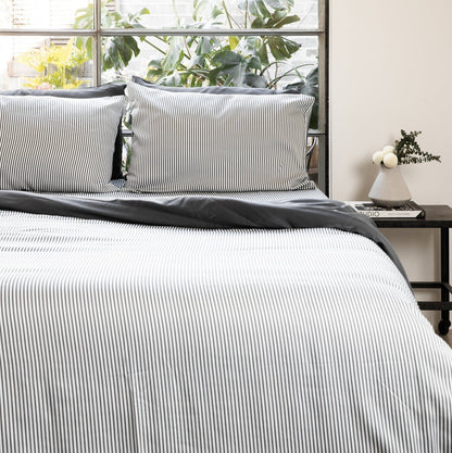 Signature Sateen Flat Sheet by ettitude