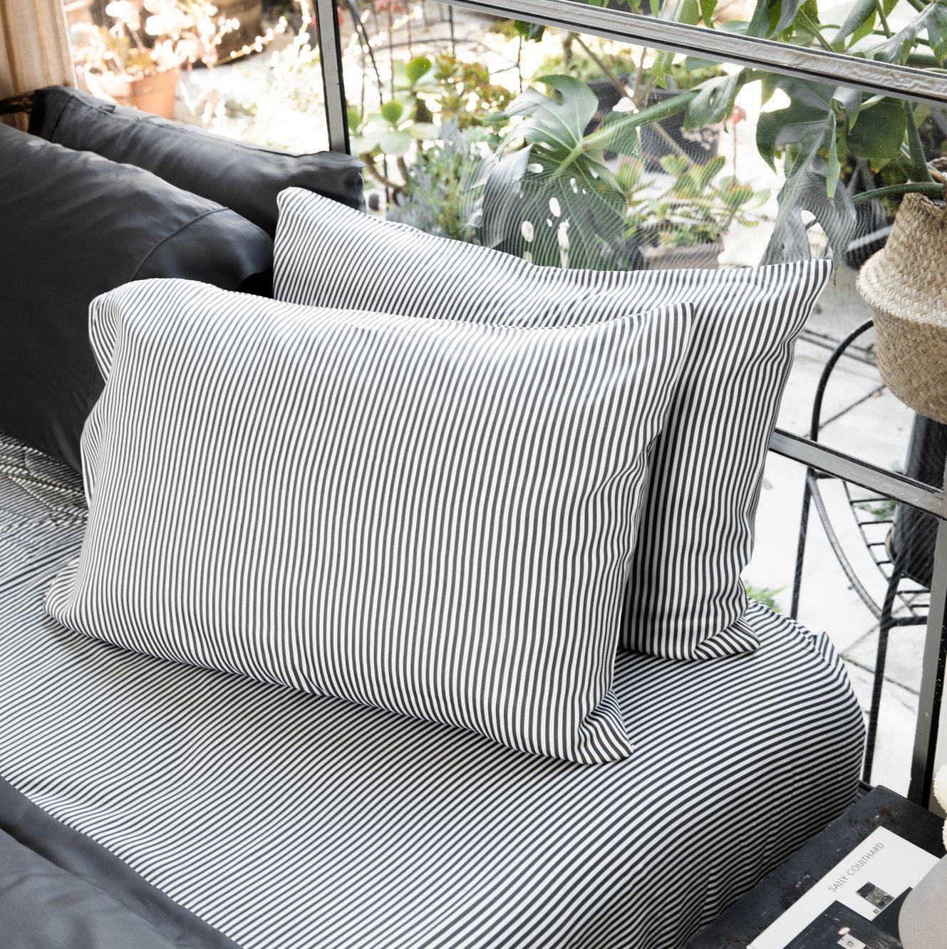 signature sateen pillowcase set by ettitude