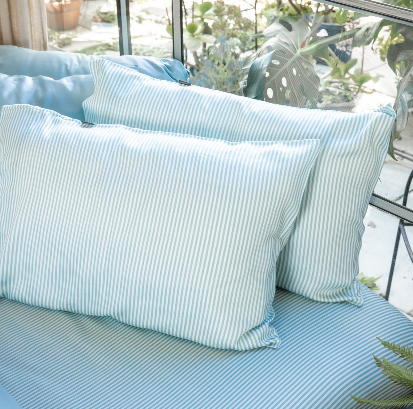 signature sateen pillowcase set by ettitude