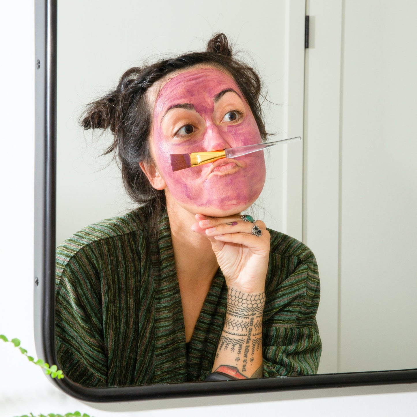 bentonite clay + rose face mask by canary