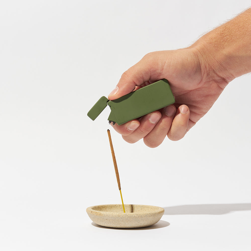 slim - olive green by the usb lighter company